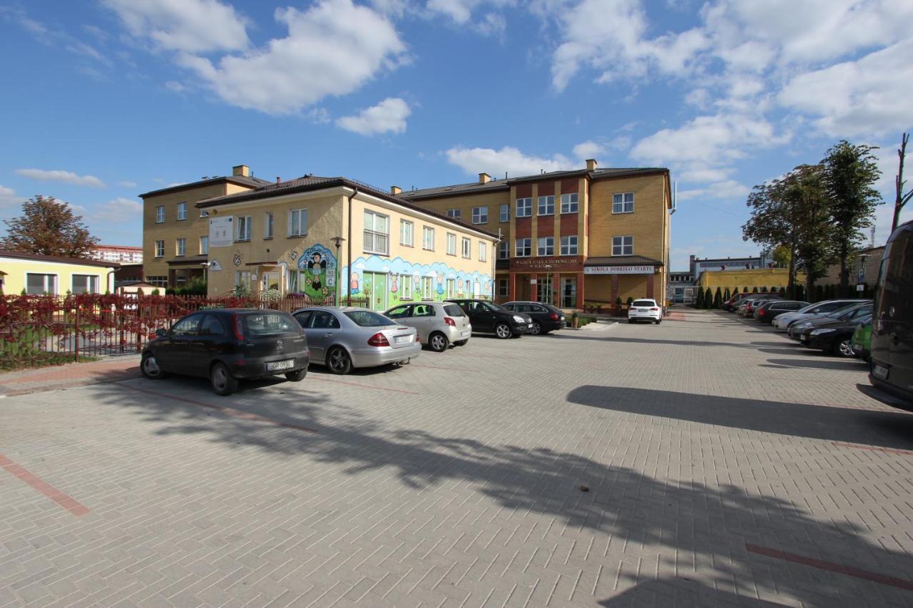 Pokoje Goscinne W Wse Бялисток Екстериор снимка
